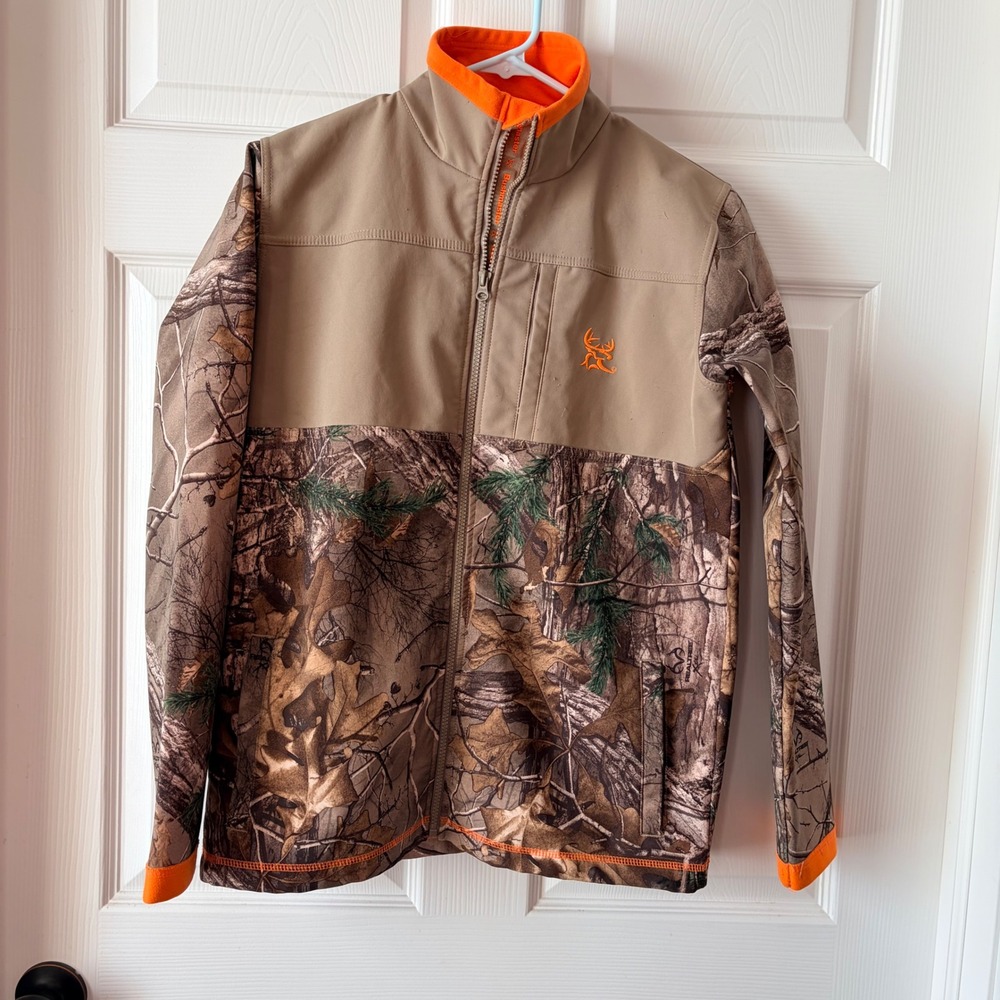 Bushmaster Mens XL Softshell Jacket Realtree Xtra Camo Blaze Orange Fleece Lined